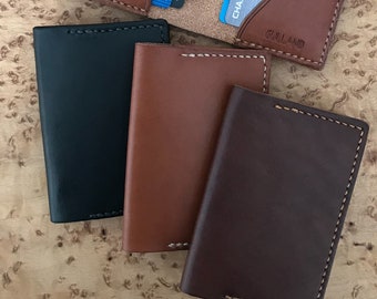 Lederen bi-fold card portemonnee in drie kleuren, kaarthouder voor uw contant geld en creditcards, minimalistische kleine voorzak portemonnee