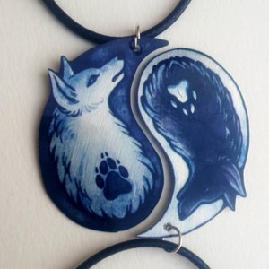 Black White Yin Yang Wolf Canine Dog Spiritual Duality Pair Bond Friendship Couple Valentine Metal Necklace Pendant