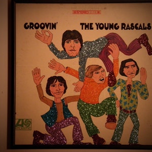 Glittered Record Album The Young Rascals Groovin' image 1