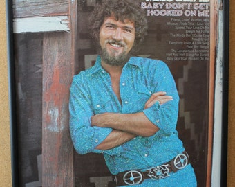 Glittered Record Album - Mac Davis - Baby Don't Get Hooked On Me