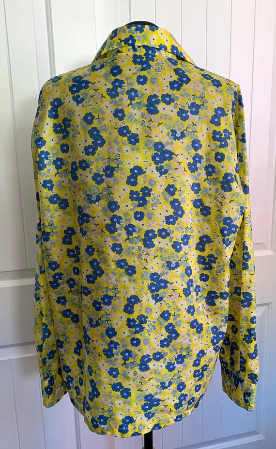 1970s Blue and Yellow Floral SKYR Nylon Windbreak… - image 5