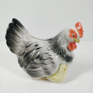 Hen & Chick Ceramic Coin Bank by Otagiri 4&quot; Vintage 1980&#39;s Farmhouse Cottage Core Shabby Chic Country Decoration