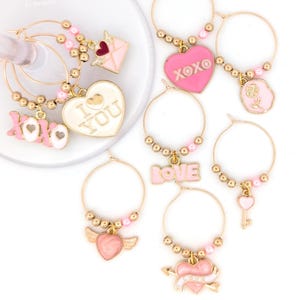 Valentine&#39;s Day Wine Glass Charms, Valentine&#39;s Day Gift, Celebrate with the girl&#39;s for a Galentine’s party, Glass Identifiers - 9 pack