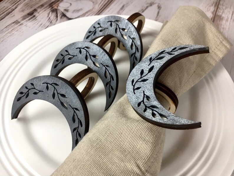 Moon Napkin Ring Set / Crescent Moon Phase Lasercut Table Decor Celestial Rustic Farmhouse Hygge Nordic Holiday Decorations Winter Solstice