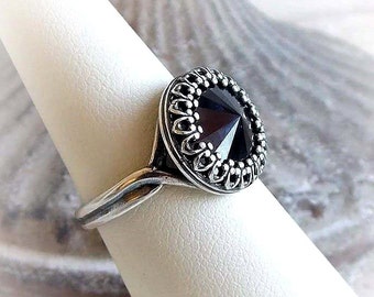 Black Swarovski crystal cocktail ring bridal engagement gothic ring black crystal crown round ring everyday wear jewelry antique silver ring