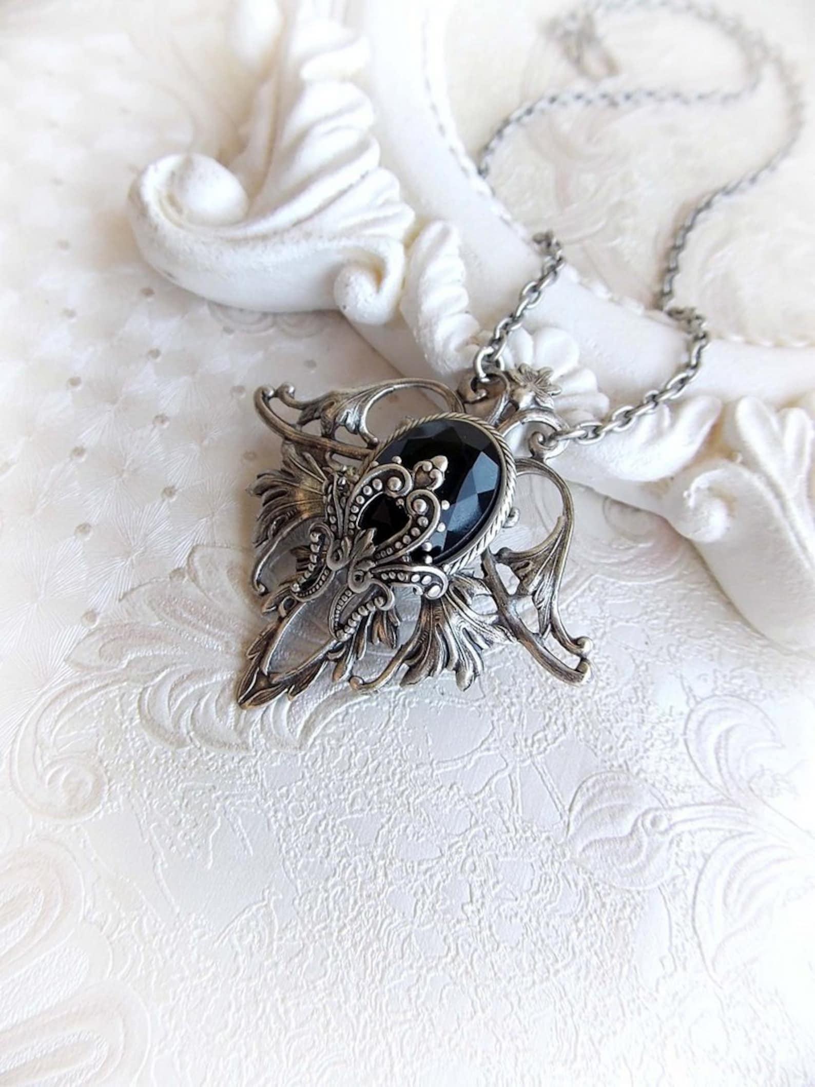Black Jewel Necklace Gothic Necklace Victorian Baroque Black Etsy