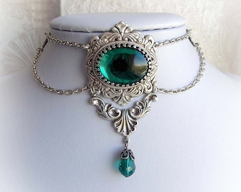 Emerald Green Victorian Choker: Art Nouveau Aged Silver Bridal Necklace