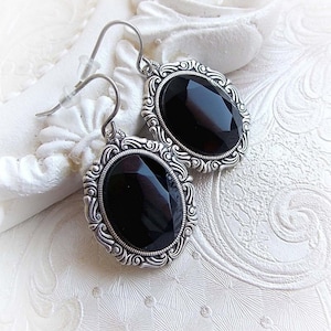 Gothic black oval jewel earrings gothic victorian everyday wear black stone earrings medieval black crystal earrings