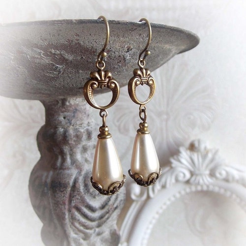 Vintage Pearly Drop Earrings Hanging Pearlized Earrings Neo | Etsy