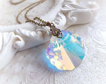 Collar de cristal de aurora boreal: joyería de sirena