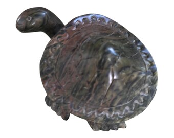 カナダ産翡翠の亀の置物（複数のサイズがあります） - Etsy 日本