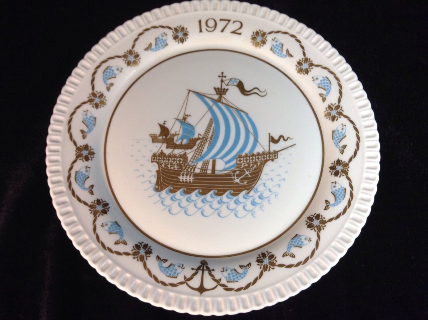 Vintage Sailing Ship Ceramic Plate - 7inch Bone China Decorative Display Piece