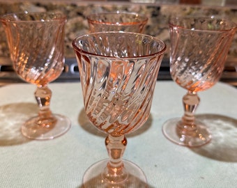 Arcoroc Pink Swirl Optic Wine Goblets Stemware | Vintage Glassware