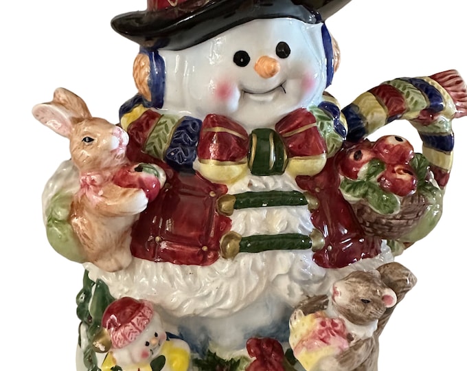 Vintage Ceramic Snowman Pitcher: Festive Holiday Kitchenware