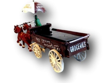 Cast Iron Vegetable Wagon: Vintage Highlander House Horse-Drawn Cart