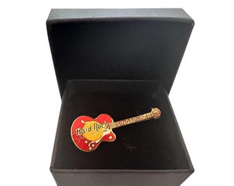 Hard Rock Cafe PIn Guitar | Vintage Singapore