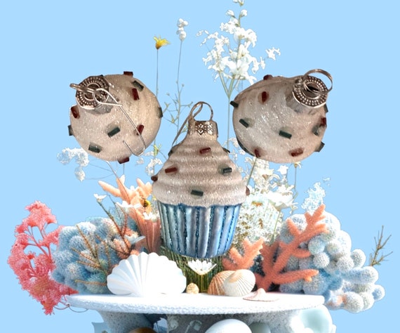 ヴィンテージクリスマスカップケーキオーナメント：青白ガラス