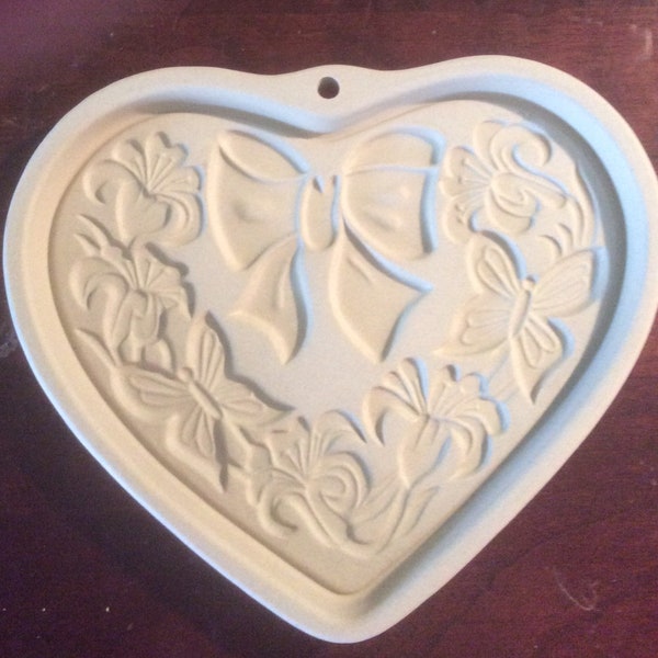 Pampered Chef COOKIE MOLD Spring Wreath Heart