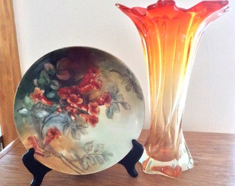 Plato colgante de pared floral antiguo pintado a mano Haviland / Flores de trompeta de gloxinia naranja