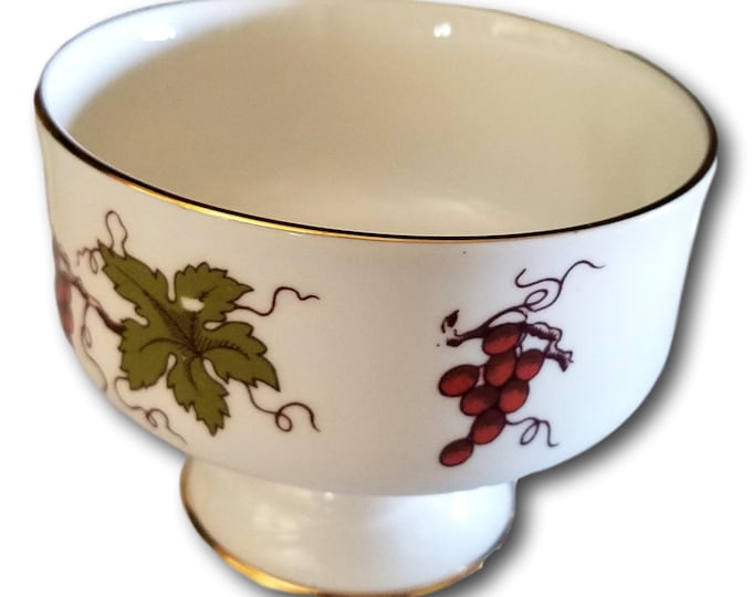 Vintage Royal Victoria Dessert Bowls: Pedestal Fruit Dishes, Gold Rim