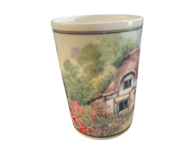 Queen's Fine Bone China Mug: Cottage Gardens, Made in England
