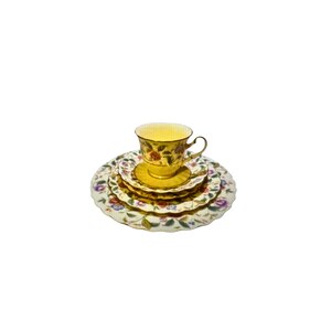 Noritake china 5 piece place setting. New La Prada.