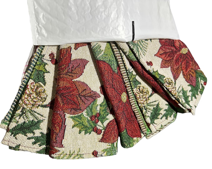 Christmas Table Deco Mats | Set of 4 Cotton Poinsettia Cloth Placemats