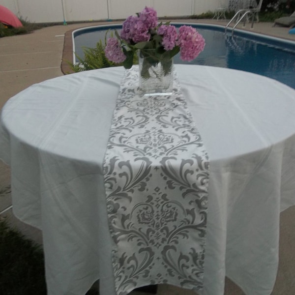 Traditions grayand white damask table runner