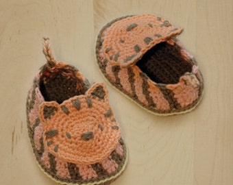 Tiger Baby Booties CROCHET PATTERN digital download - Woodland animal unisex crochet baby booties pattern in preemie newborn infant sizes