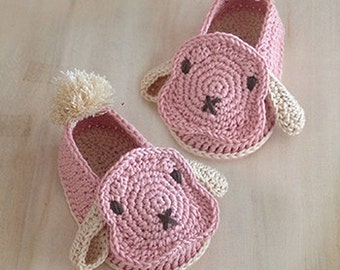 Bunny crochet baby shoe pattern - digital download - Rabbit baby booties crochet - Long ears pom pom tail moccasin socks