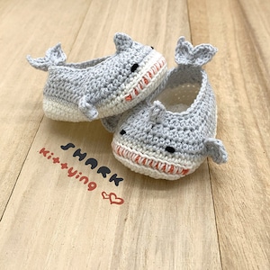 Crochet Pattern Shark Baby Booties, Crochet Baby Booties, Shark Crochet Patterns, Newborn infant toddler sizes Sea creature baby shoes image 2