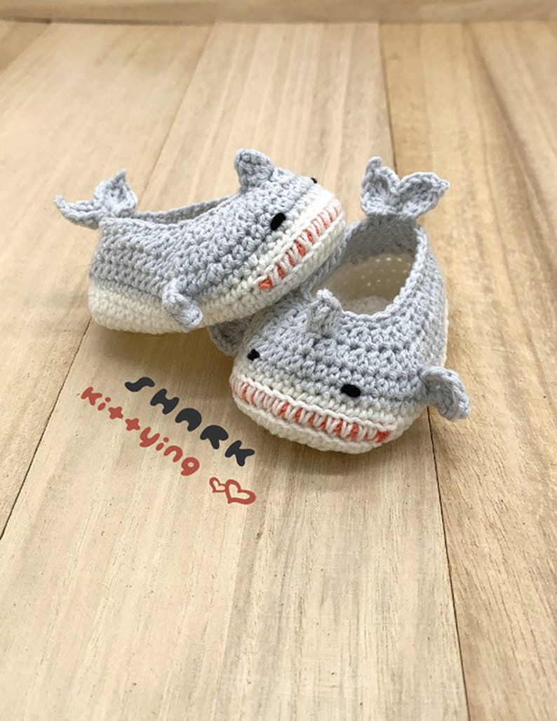 Crochet Pattern Shark Baby Booties, Crochet Baby Booties, Shark Crochet Patterns, Newborn infant toddler sizes Sea creature baby shoes image 2