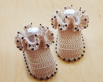 Patrón de botines de bebé color coral con volantes a crochet Botas para recién nacidos Zapatos para bebés prematuros PATRÓN DE GANCHILLO