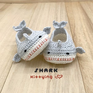 Crochet Pattern Shark Baby Booties, Crochet Baby Booties, Shark Crochet Patterns, Newborn infant toddler sizes Sea creature baby shoes image 1