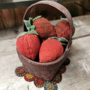 Eine Wollerdbeere ePattern | Applikation | Handstickerei | Patchworkarbeiten