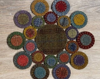 ROUND PENNY Mat Kit | Pre-Cut Pennies | Patchwork | Applique | Hand Stitch