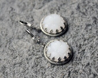 Cabochon Earrings * WHITE GLACIERS * Silver * Vintage *