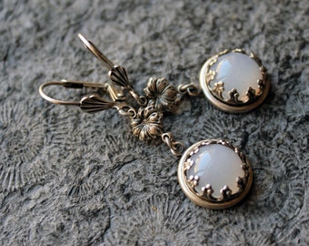 Cabochon earrings * SIMBELMYNE * White | Silver * Opalite * Vintage
