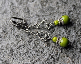 Glass Bead Earrings * WASABI * Green | Silver * Vintage