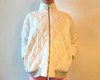 Puffer Quilted Bomber Coat,Women White Coat,Full Zip Jacket,Padded Coat Pocket,Puffer Jacket,Bomber Women Jacket,White Bomber