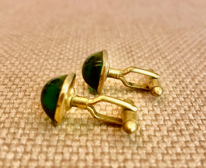 Emerald Green Glass Dome Cufflinks Gold Tone Toggle Clasp Mid Century Vintage Cufflinks