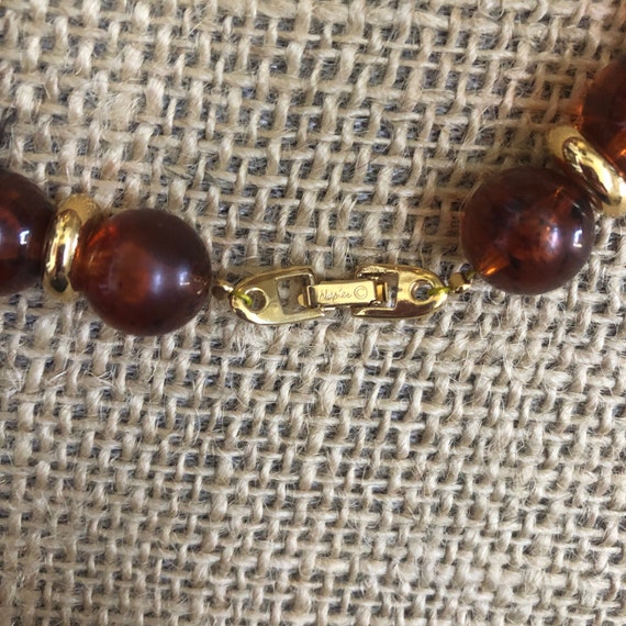 Napier Amber Bead Vintage Necklace Gold V Pendant… - image 6