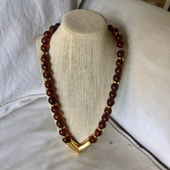 Napier Amber Bead Vintage Necklace Gold V Pendant… - image 3