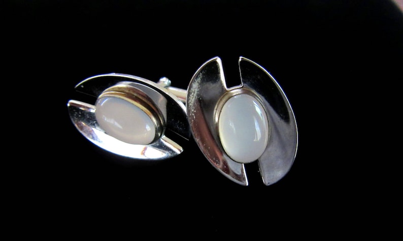 Free U.S Shipping Business faux opal Groom- Wedding ANSON polished silver tone modernist vintage cuff links with white opaque stone