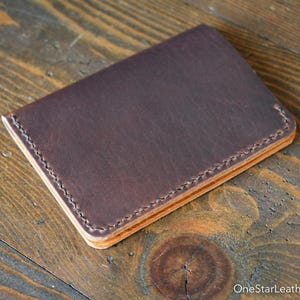 The Five Pocket Slim Leder Portemonnaie - Horween Dublin Leder, braun/kastanienbraun texturiert