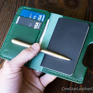 Micro notebook wallet "Park Sloper Junior" for Fisher Space Pen “Bullet” pen - green Buttero leather