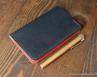 Field Notes wallet w/o pen sleeve "Park Sloper Senior No Pen” - black Horween Dublin / red Buttero (SSNP)