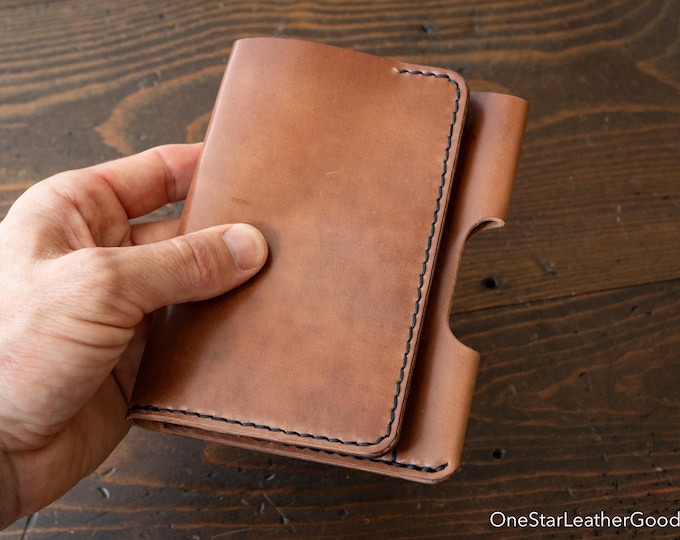 Field Notes wallet with pen sleeve "Park Sloper Senior" - natural Horween shell cordovan / black Buttero leather (PSS)