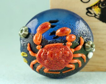 CLOSE ENCOUNTERS - Handmade Lampwork Glass - Sculptural Focal Bead - Crab on 3D Underwater Landscape