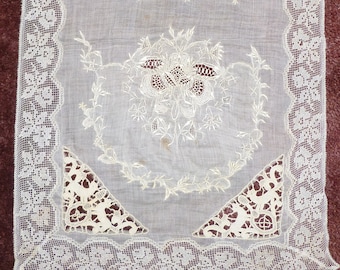 Amazing Antique Mixed Lace Victorian Italian Point de Venice Lace -Figural Hand Made Lace--22.5 x 14 inches